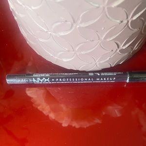 NYX Professionals Makeup Waterproof LipLiner SLLP06
